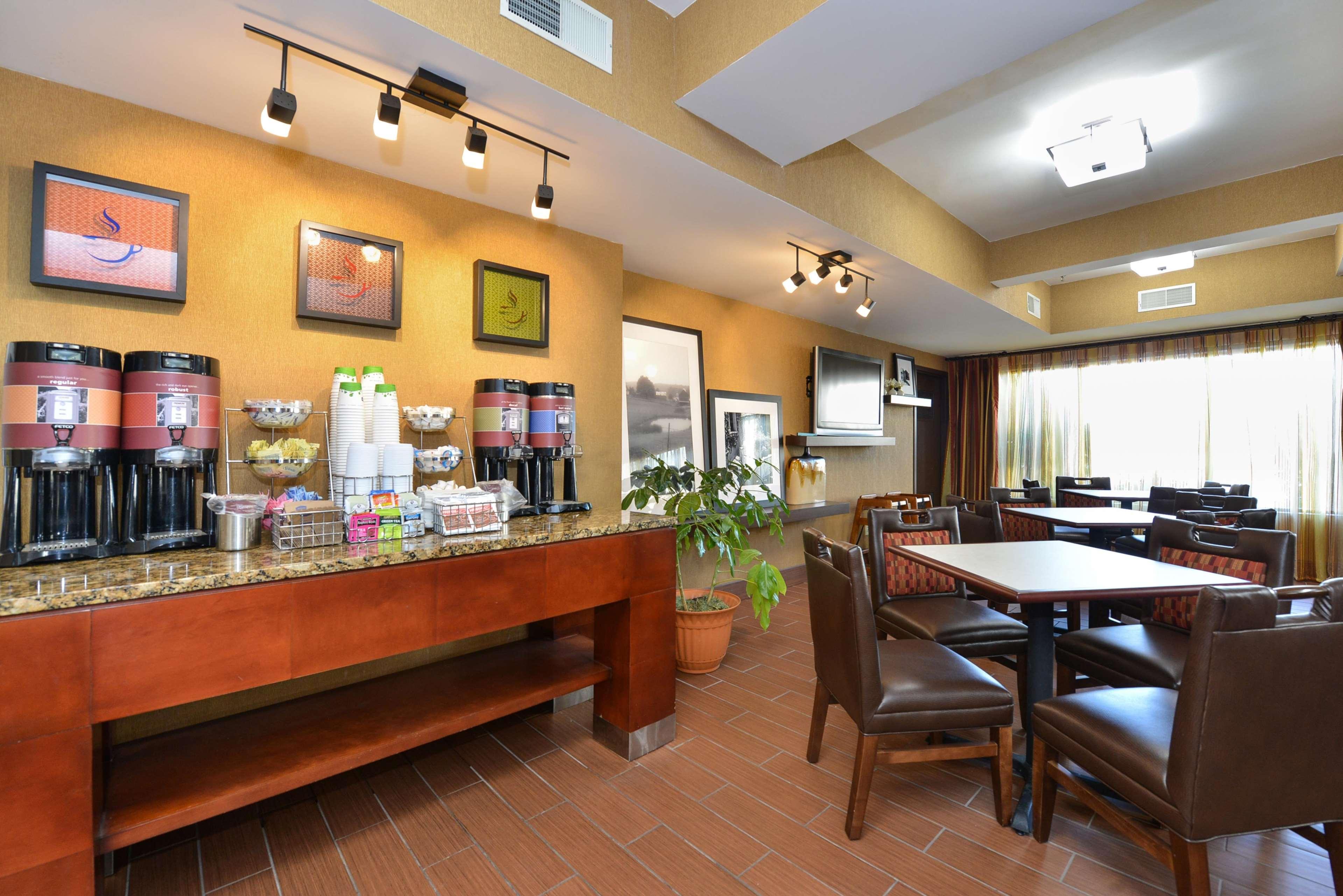 Hampton Inn St. Louis/Collinsville Exteriör bild
