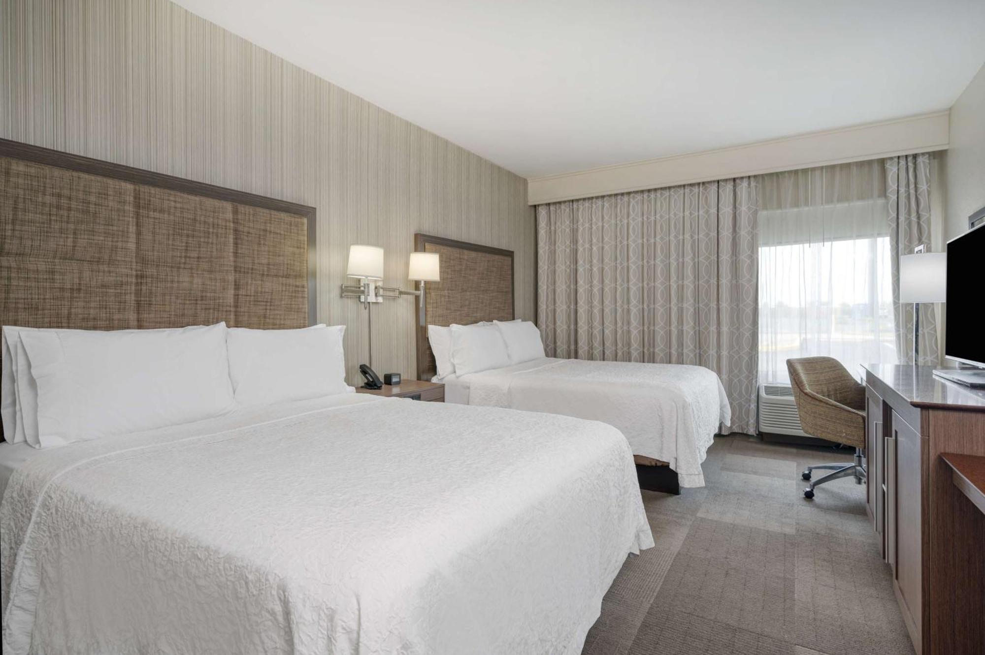 Hampton Inn St. Louis/Collinsville Exteriör bild