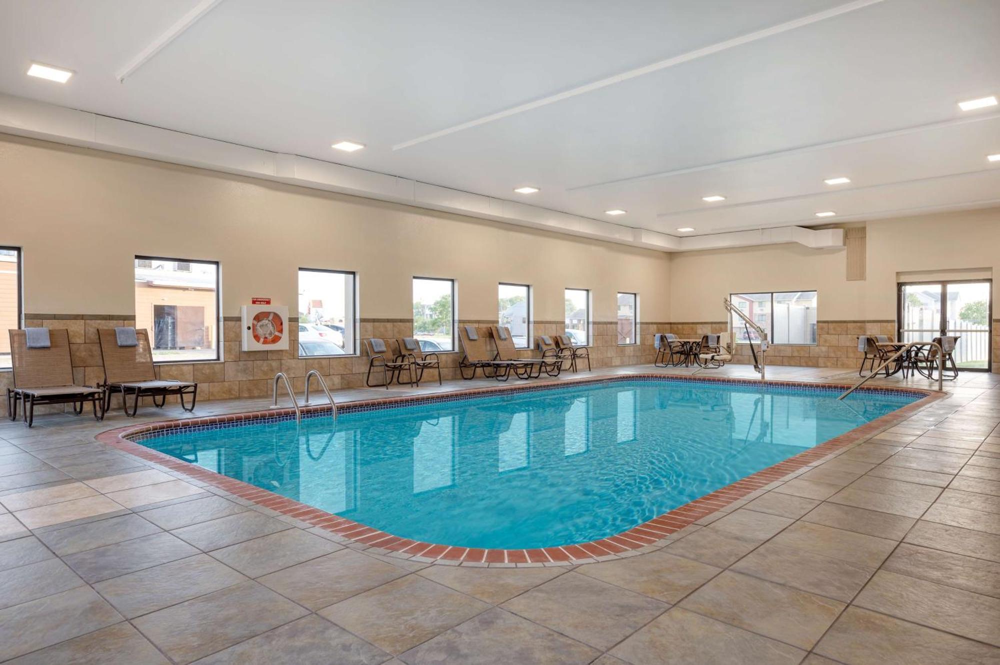Hampton Inn St. Louis/Collinsville Exteriör bild